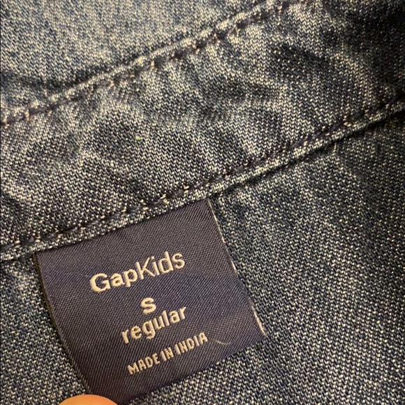 Girls Gap Denim Shirt - Picture 2 of 3